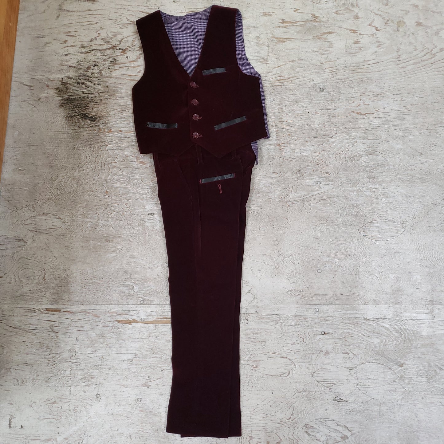 Boys Isaac Mizrahi 3 piece velvet suit